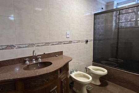 Apartamento para alugar com 130m², 3 quartos e 1 vagaBanheiro da Suíte
