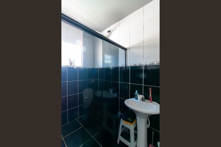 Casa à venda com 147m², 4 quartos e 2 vagas Casa à venda com 147m², 4 quartos e 2 vagasBanheiro da Suíte