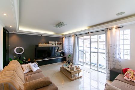 Casa à venda com 147m², 4 quartos e 2 vagas Casa à venda com 147m², 4 quartos e 2 vagasSala