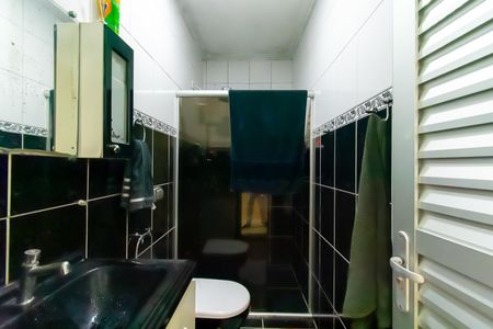 Casa à venda com 147m², 4 quartos e 2 vagas Casa à venda com 147m², 4 quartos e 2 vagasBanheiro 2