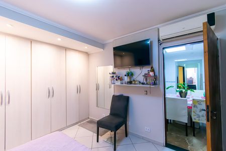 Casa à venda com 147m², 4 quartos e 2 vagas Casa à venda com 147m², 4 quartos e 2 vagasSuíte