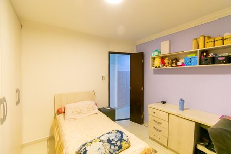 Casa à venda com 147m², 4 quartos e 2 vagas Casa à venda com 147m², 4 quartos e 2 vagasQuarto 2