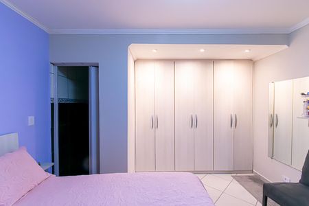 Casa à venda com 147m², 4 quartos e 2 vagas Casa à venda com 147m², 4 quartos e 2 vagasSuíte
