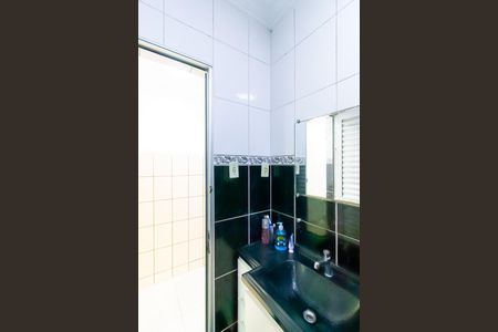 Casa à venda com 147m², 4 quartos e 2 vagas Casa à venda com 147m², 4 quartos e 2 vagasBanheiro 2