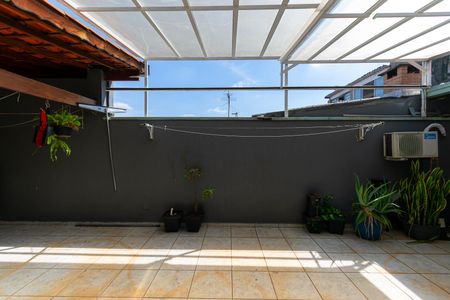 Casa à venda com 147m², 4 quartos e 2 vagas Casa à venda com 147m², 4 quartos e 2 vagasÁrea gourmet