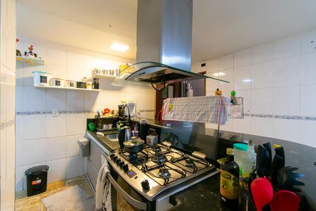 Casa à venda com 147m², 4 quartos e 2 vagas Casa à venda com 147m², 4 quartos e 2 vagasCozinha