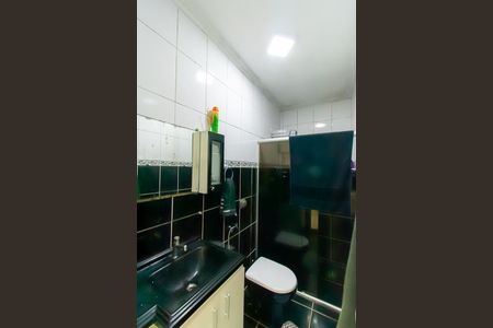Casa à venda com 147m², 4 quartos e 2 vagas Casa à venda com 147m², 4 quartos e 2 vagasBanheiro 2