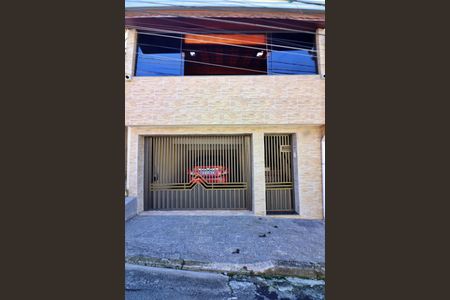 Casa para alugar com 125m², 3 quartos e 1 vagaFachada