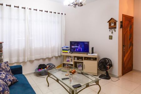 Casa para alugar com 260m², 3 quartos e 2 vagasSala