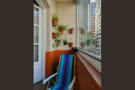 Apartamento para alugar com 100m², 3 quartos e sem vagaVaranda