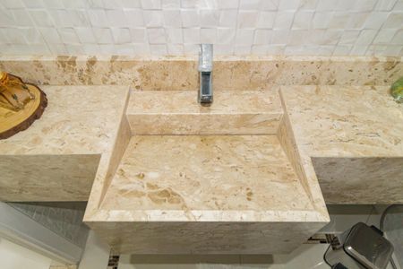 Apartamento à venda com 126m², 3 quartos e 2 vagasDetalhe - Lavabo