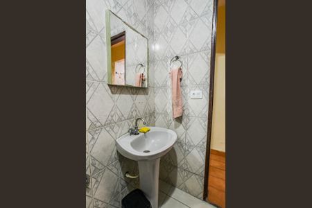 Casa à venda com 250m², 4 quartos e 2 vagasBanheiro 1