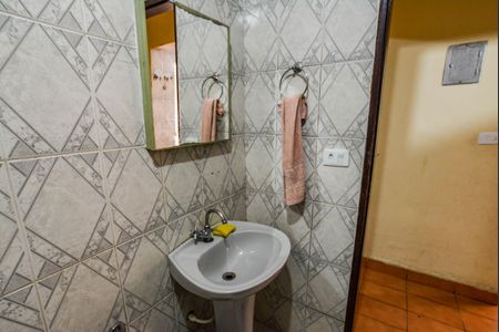 Casa à venda com 250m², 4 quartos e 2 vagasBanheiro 1