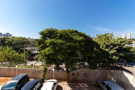 Apartamento à venda com 70m², 2 quartos e 1 vagaQuarto 2 - Vista