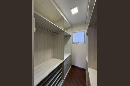 Apartamento para alugar com 105m², 2 quartos e 2 vagas Apartamento para alugar com 105m², 2 quartos e 2 vagasCloset