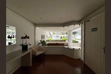 Apartamento para alugar com 105m², 2 quartos e 2 vagas Apartamento para alugar com 105m², 2 quartos e 2 vagasHall de entrada