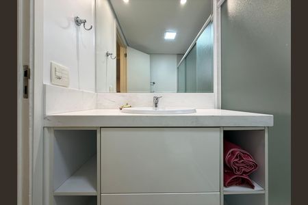 Apartamento para alugar com 105m², 2 quartos e 2 vagas Apartamento para alugar com 105m², 2 quartos e 2 vagasbanheiro 2