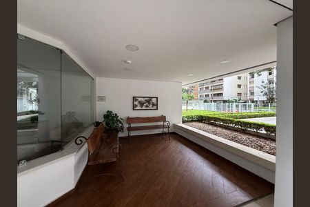 Apartamento para alugar com 105m², 2 quartos e 2 vagas Apartamento para alugar com 105m², 2 quartos e 2 vagasHall de entrada