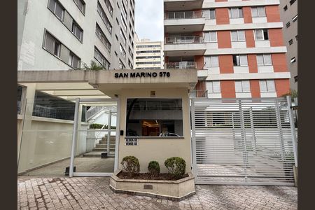 Apartamento para alugar com 105m², 2 quartos e 2 vagas Apartamento para alugar com 105m², 2 quartos e 2 vagasFachada