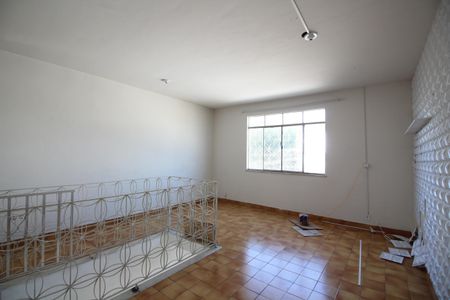 Sala de casa para alugar com 2 quartos, 50m² em Taquara, Rio de Janeiro
