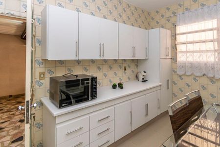 Casa para alugar com 360m², 3 quartos e 3 vagasCozinha - Armários