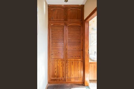Casa para alugar com 360m², 3 quartos e 3 vagasQuarto 1 Suíte - Armários