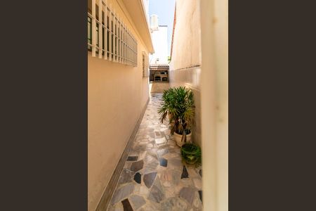 Casa para alugar com 360m², 3 quartos e 3 vagasGaragem - Acesso lateral
