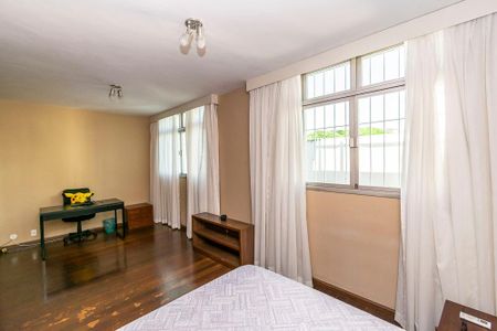 Casa para alugar com 360m², 3 quartos e 3 vagasQuarto 2 Suíte