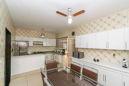 Casa para alugar com 360m², 3 quartos e 3 vagasCozinha