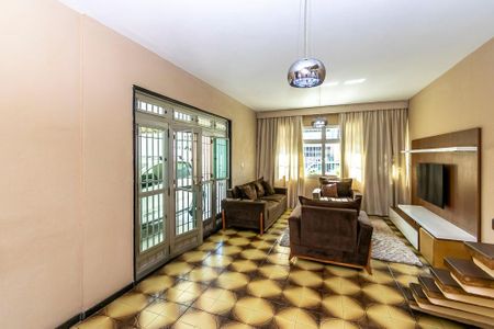 Casa para alugar com 360m², 3 quartos e 3 vagasSala