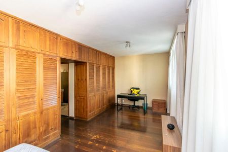 Casa para alugar com 360m², 3 quartos e 3 vagasQuarto 2 Suíte