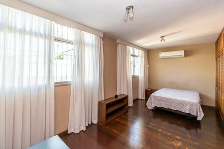 Casa para alugar com 360m², 3 quartos e 3 vagasQuarto 2 Suíte