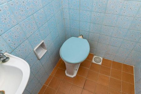 Casa para alugar com 360m², 3 quartos e 3 vagasBanheiro de serviço