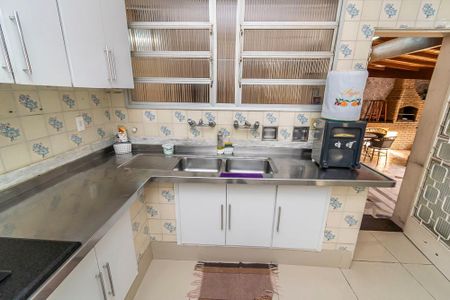 Casa para alugar com 360m², 3 quartos e 3 vagasCozinha