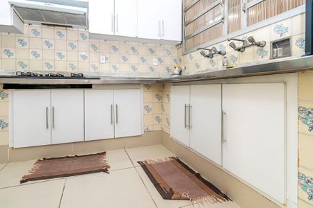 Casa para alugar com 360m², 3 quartos e 3 vagasCozinha - Armários