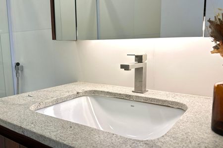 Apartamento à venda com 94m², 3 quartos e 1 vagaBanheiro da Suíte