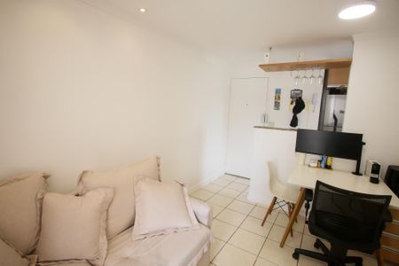 Sala de apartamento à venda com 2 quartos, 49m² em Anil, Rio de Janeiro