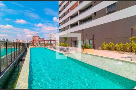 Studio à venda com 32m², 1 quarto e sem vaga Studio à venda com 32m², 1 quarto e sem vagaÁrea comum - Piscina