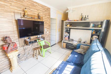 Sala de apartamento à venda com 3 quartos, 65m² em Heliópolis, Belo Horizonte
