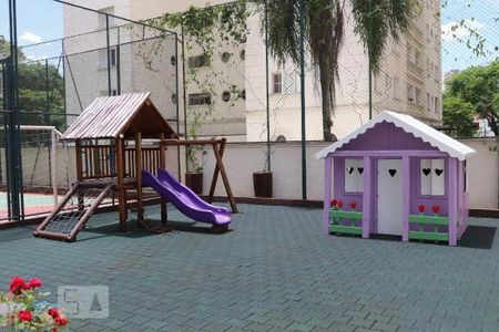 Apartamento à venda com 135m², 3 quartos e 1 vagaÁrea comum - Playground