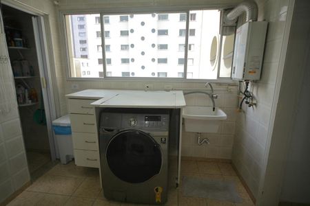 Apartamento à venda com 135m², 3 quartos e 1 vagaÁrea de Serviço