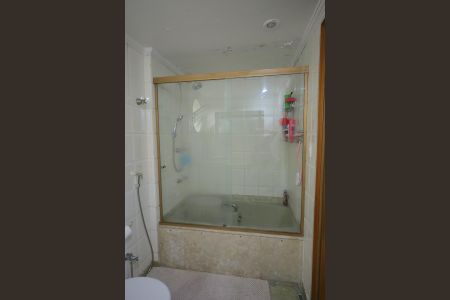 Apartamento à venda com 135m², 3 quartos e 1 vagaBanheiro da Suíte 