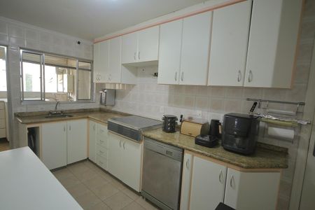 Apartamento à venda com 135m², 3 quartos e 1 vagaCozinha 