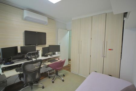 Apartamento à venda com 135m², 3 quartos e 1 vagaQuarto 3