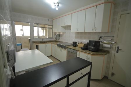 Apartamento à venda com 135m², 3 quartos e 1 vagaCozinha 