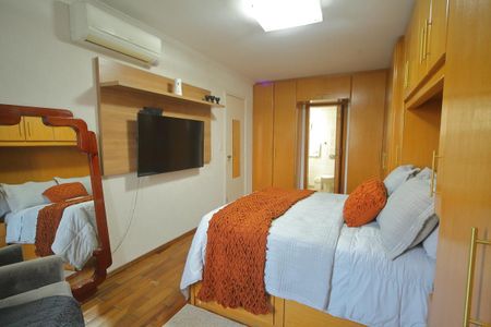 Apartamento à venda com 135m², 3 quartos e 1 vagaSuíte 