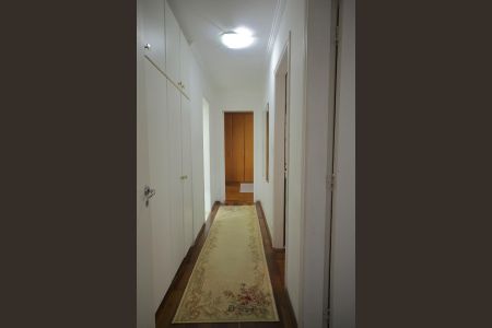 Apartamento à venda com 135m², 3 quartos e 1 vagaCorredor dos quartos 