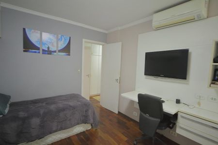 Apartamento à venda com 135m², 3 quartos e 1 vagaQuarto 2 
