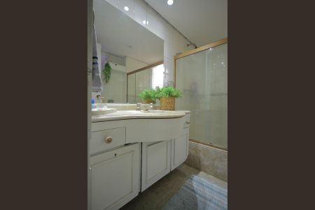 Apartamento à venda com 135m², 3 quartos e 1 vagaBanheiro Social 