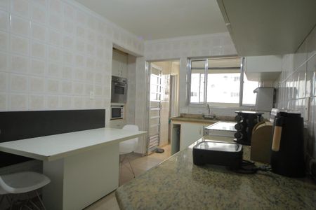 Apartamento à venda com 135m², 3 quartos e 1 vagaCozinha 